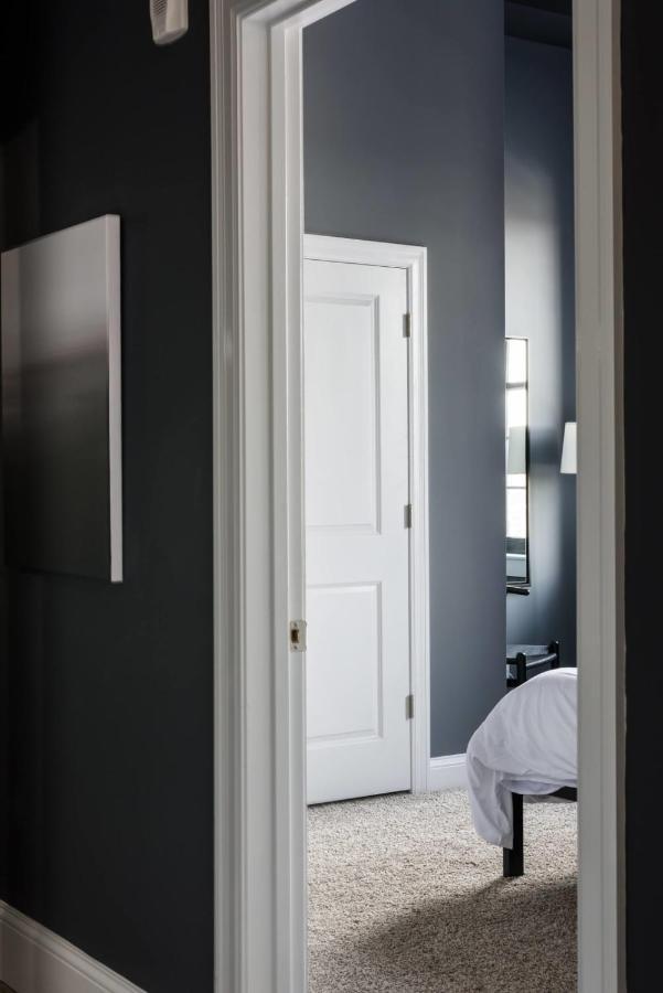 Frontdesk Modern 1 Bedroom Apt With Rooftop Lounge เซนต์ลูอิส ภายนอก รูปภาพ